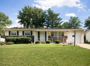 2120 Splendor Dr, Florissant, MO