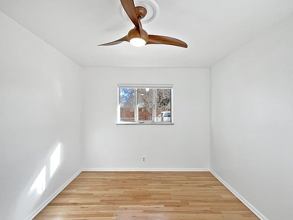 3rd image of 390 32nd St