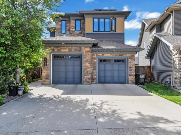 2718 Kirkland Way SW, Edmonton, AB T6W 2R4