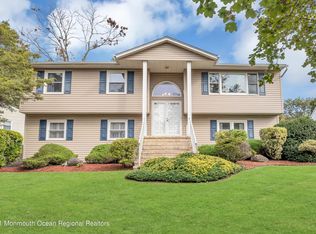 201 Doe Rd, Toms River, NJ 08753