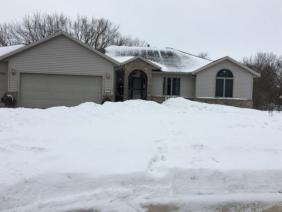 1st image of 850 SW Riverwood Pl