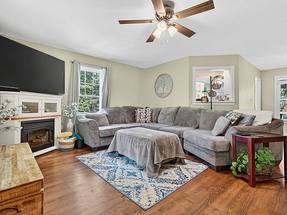 14th image of this home