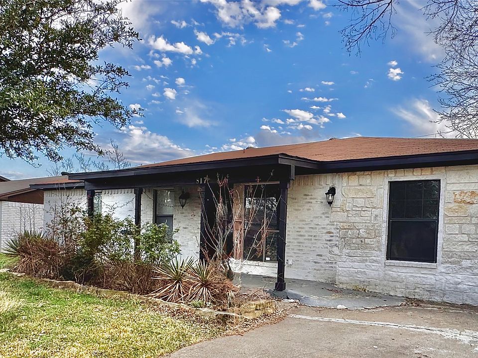 1st image of 817 Loganwood Dr