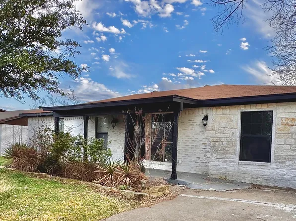 817 Loganwood Dr, Royse City, TX 75189