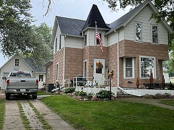 307 Oak Ave