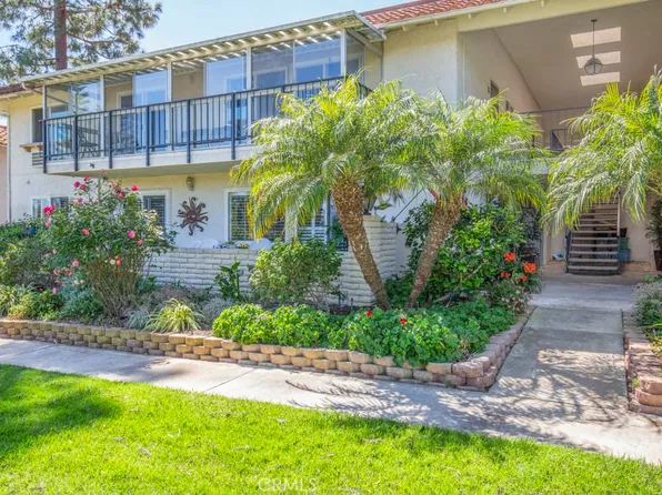 5350 Algarrobo Unit B, Laguna Woods, CA 92637