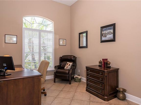5th image of 2427 Northumbria Dr