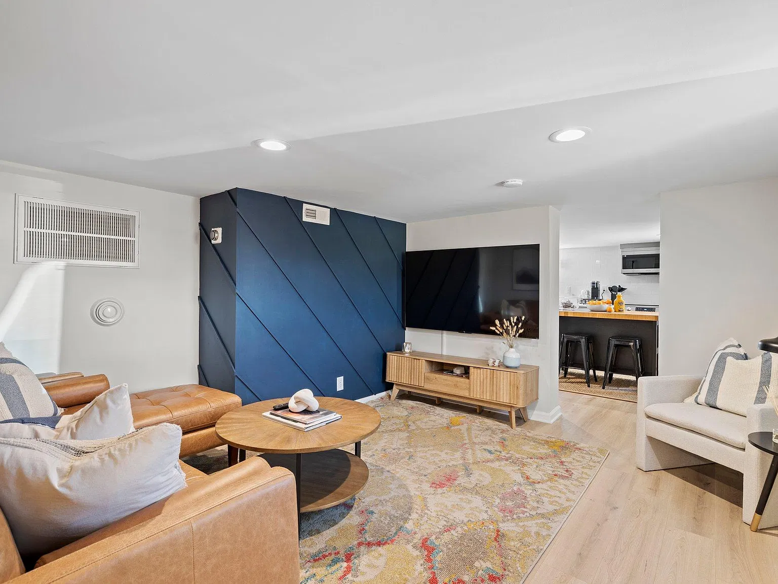 2 bed, 780 sqft, $1,250 — Photo 3