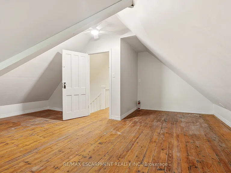 131 Markland St — Photo 42