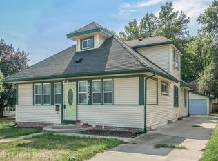 2300 E 9th St, Des Moines, IA 50316