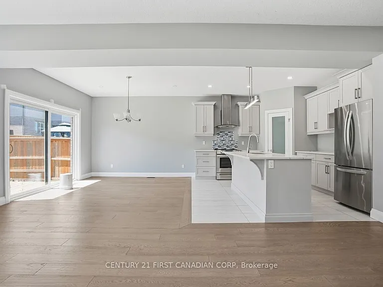 2775 Oriole Dr #UPPER — Photo 9
