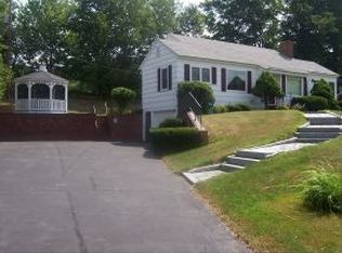 19 Applecrest Ln, Andover, NH 03216