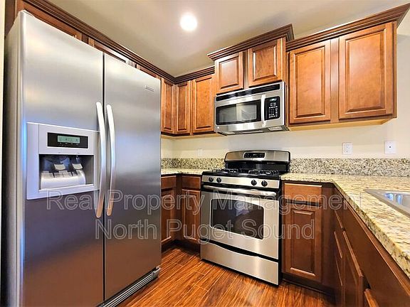 2nd image of 1007 86th Ave SE