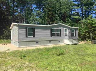 19 Meadows Dr, Hopkinton, NH 03229