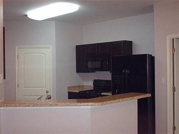4th image of 158 Hunter Creek Cv