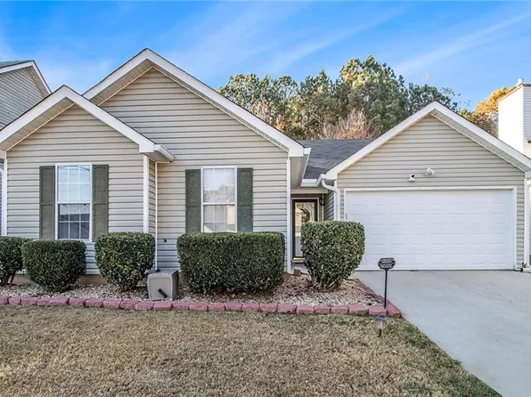 5362 Salem Springs Dr, Lithonia, GA 30038