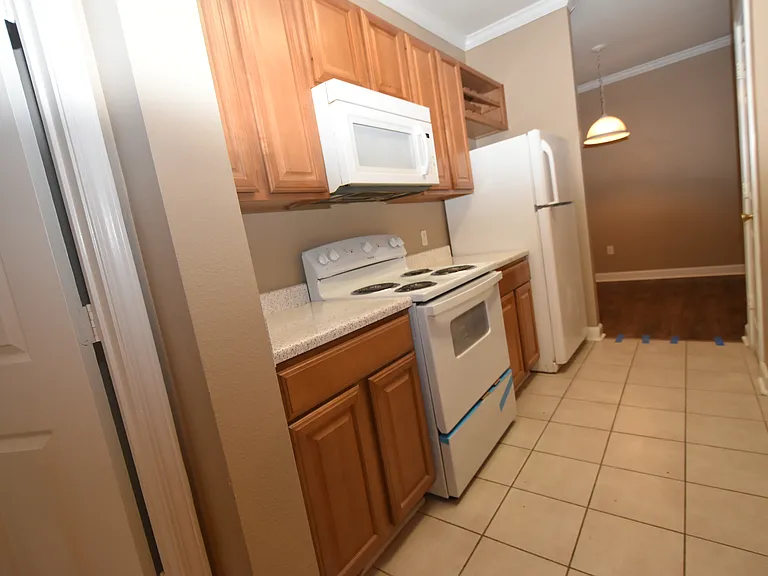 18501 Bridle Club Dr — Photo 6