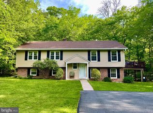 90 Kurtz Rd, Schwenksville, PA 19473