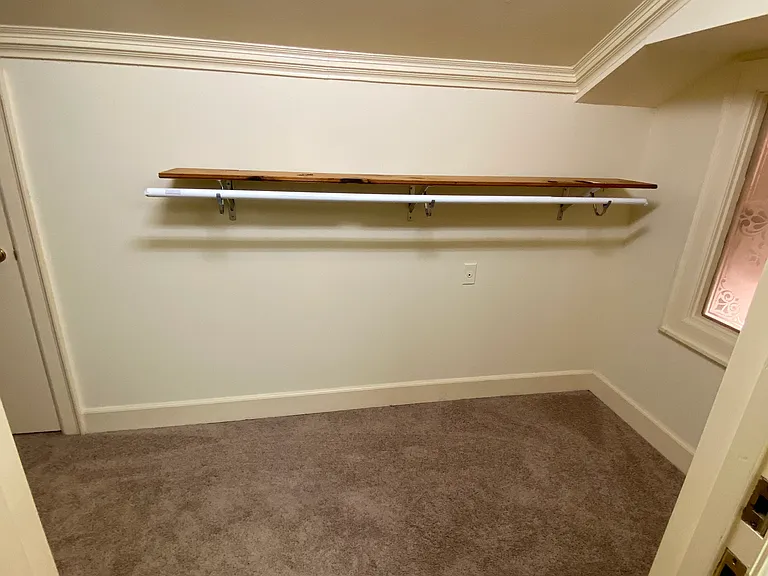 1321 W Saint Mary Blvd — Photo 11