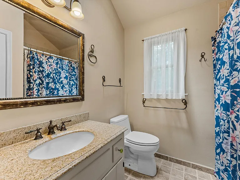 10948 Sunset Hills Dr — Photo 34