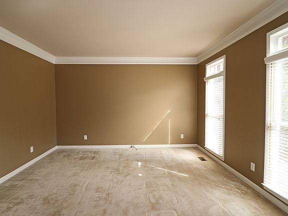 4th image of 50 Galesburg Dr