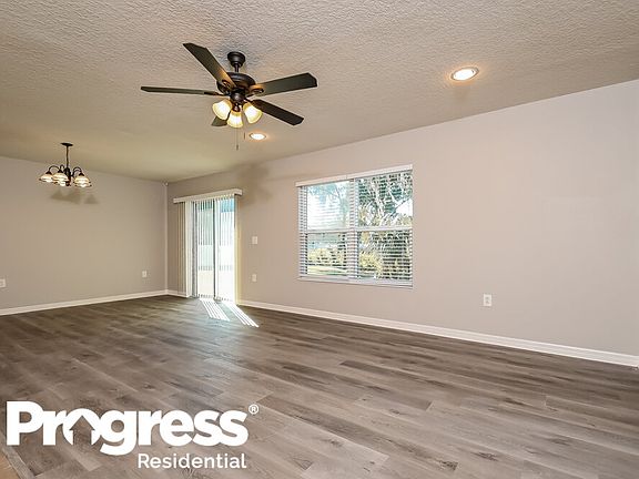 3rd image of 7605 Tangle Rush Dr