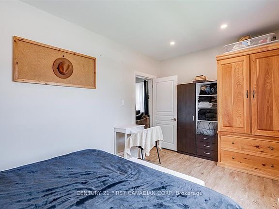5th image of 1025 King St