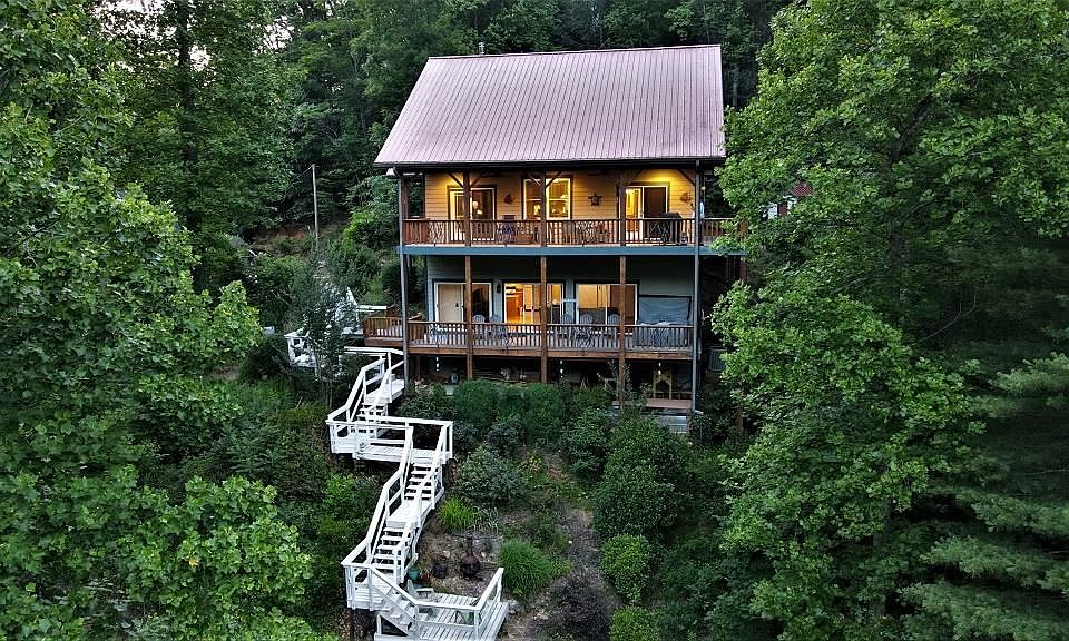 1st image of 540 Bello Lago Ln