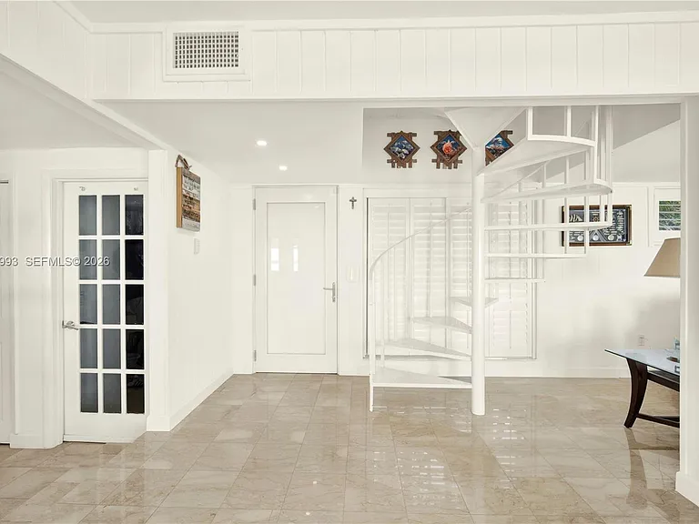 69 Shoreland Dr — Photo 12