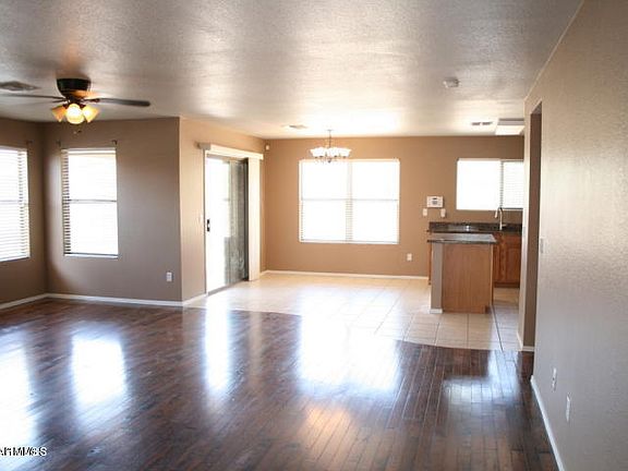 5th image of 2289 E Palm Beach Dr