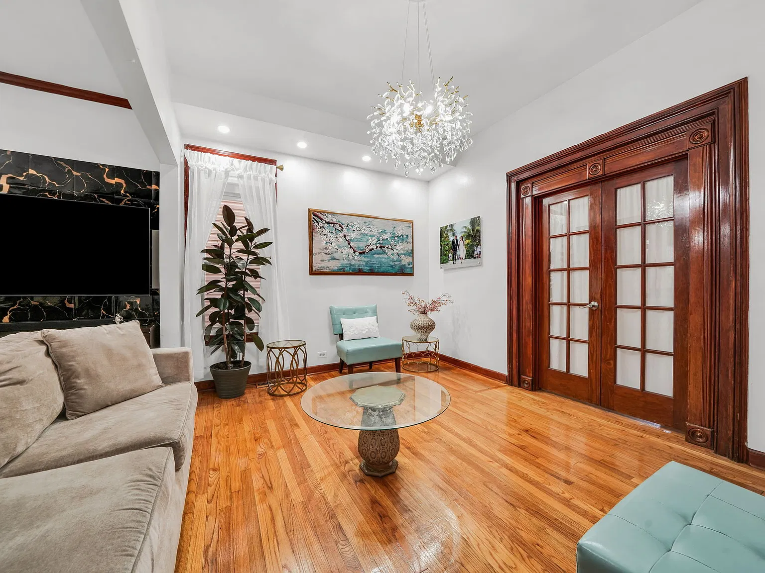 2 bed, $2,800 — Photo 2