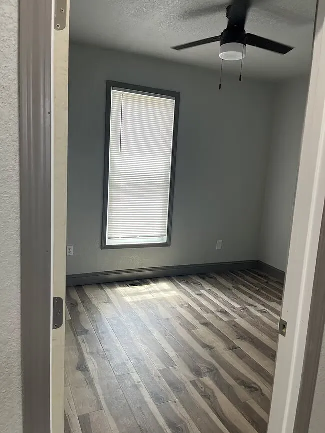 2 bed, 1200 sqft, $1,100 — Photo 3