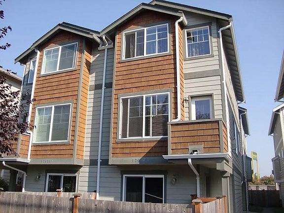 3rd image of 12030B 28th Ave NE