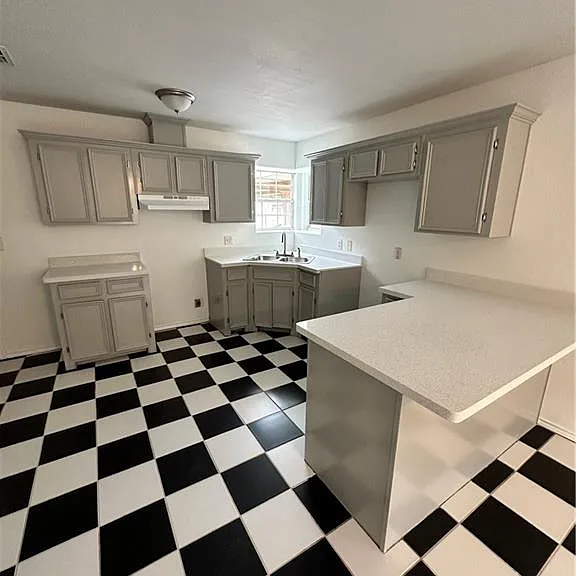 3703 W Zelma St #2 — Photo 3