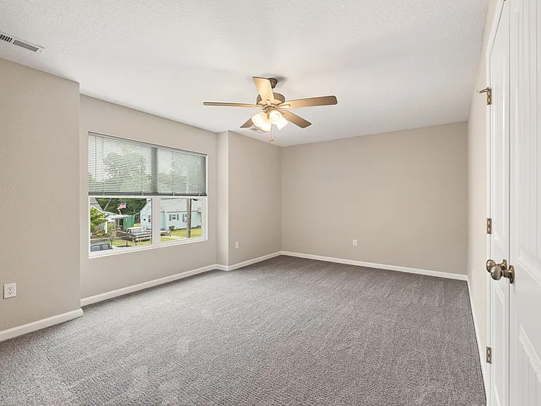 8035 E Glen Rd — Photo 32