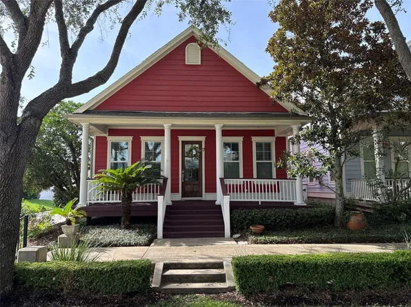 7 Latitude Ln, Galveston, TX 77554