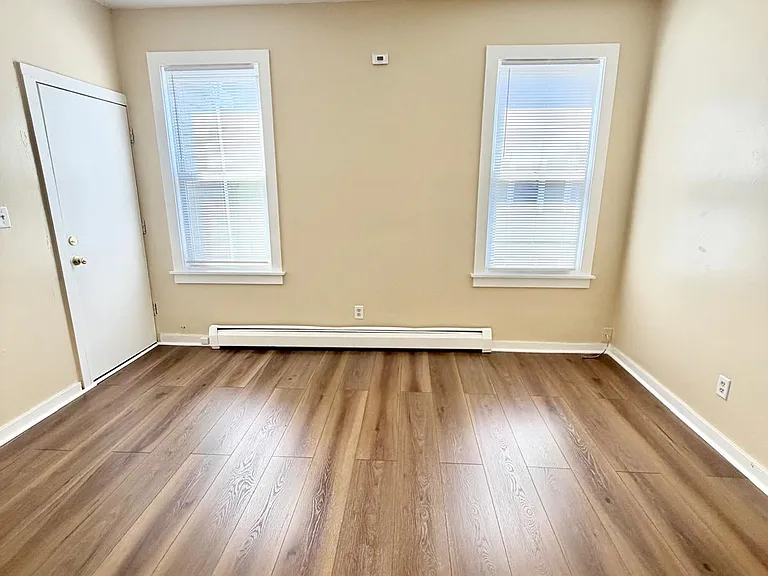 59 Derby Ave #2LS — Photo 9