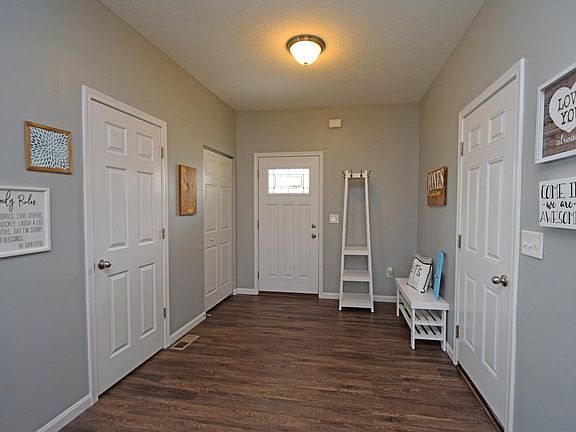4th image of 7634 Harwood Ct