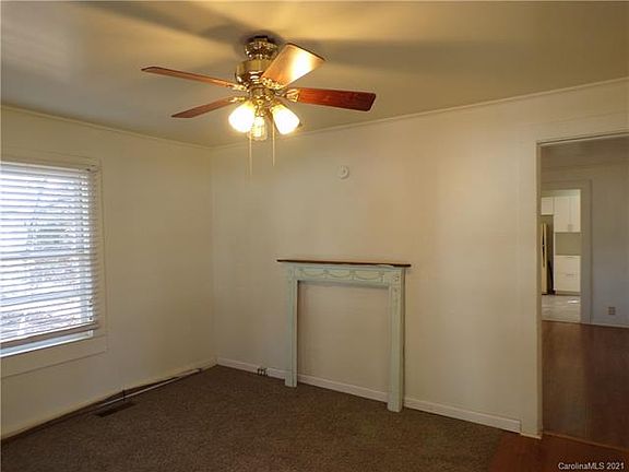 3rd image of 815 Walnut St