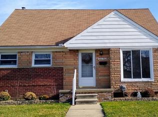26150 Koontz St, Roseville, MI 48066