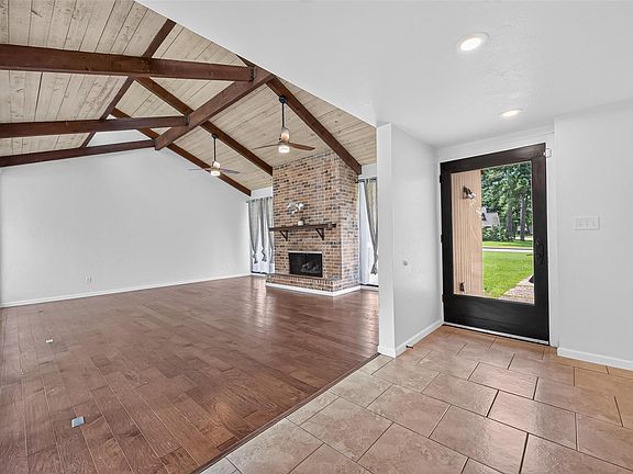 5th image of 23610 Creekview Dr