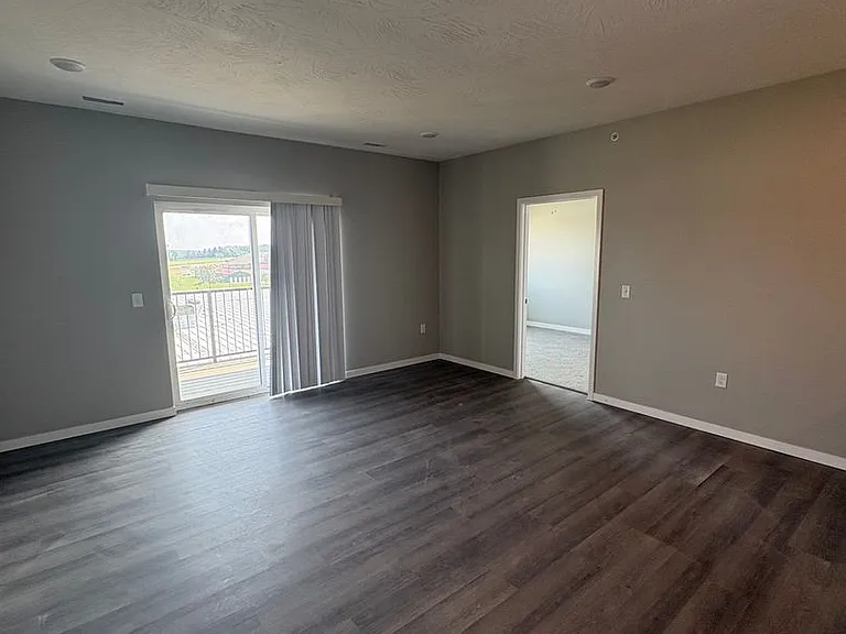 600 Salem Ave SE — Photo 30