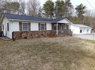 15 Kempton Murphy Rd, Albany, KY 42602