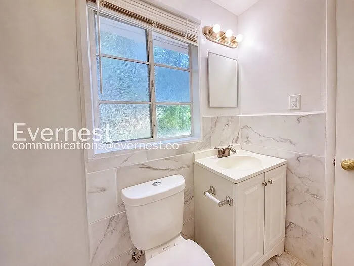 15378 Meyers Rd — Photo 18