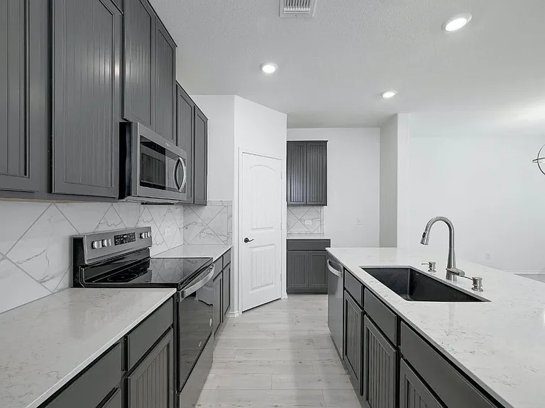 13213 Nancy Reagan St — Photo 9