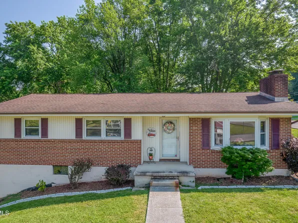 207 Caldwell Dr, Bristol, TN 37620