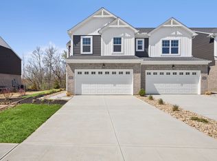 7227 Grandway Dr, West Chester, OH 45069