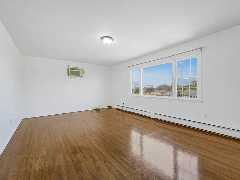 Viola Ave — Photo 2