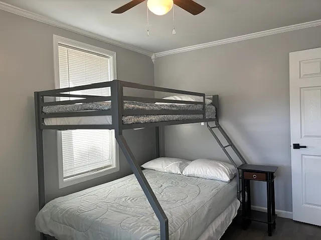 160 School Dr — Photo 4