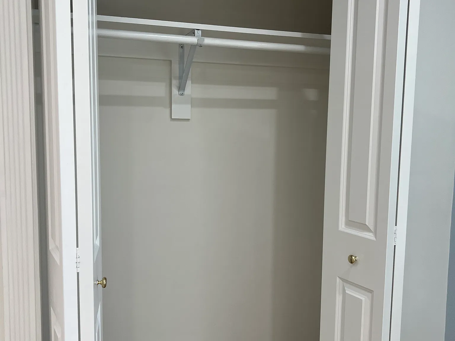 3 bed, 1800 sqft, $4,500 — Photo 3